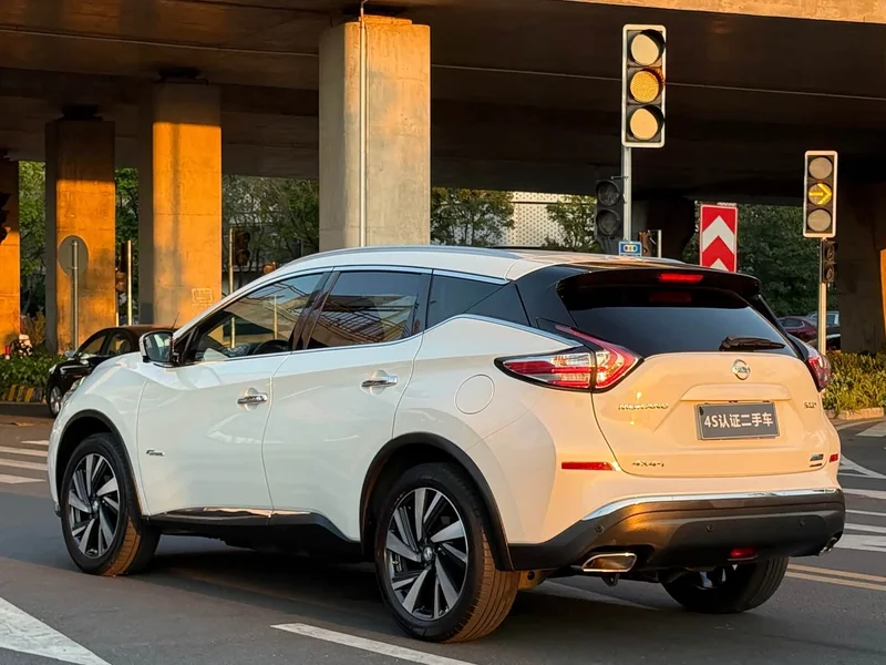 Nissan Murano — фото 11