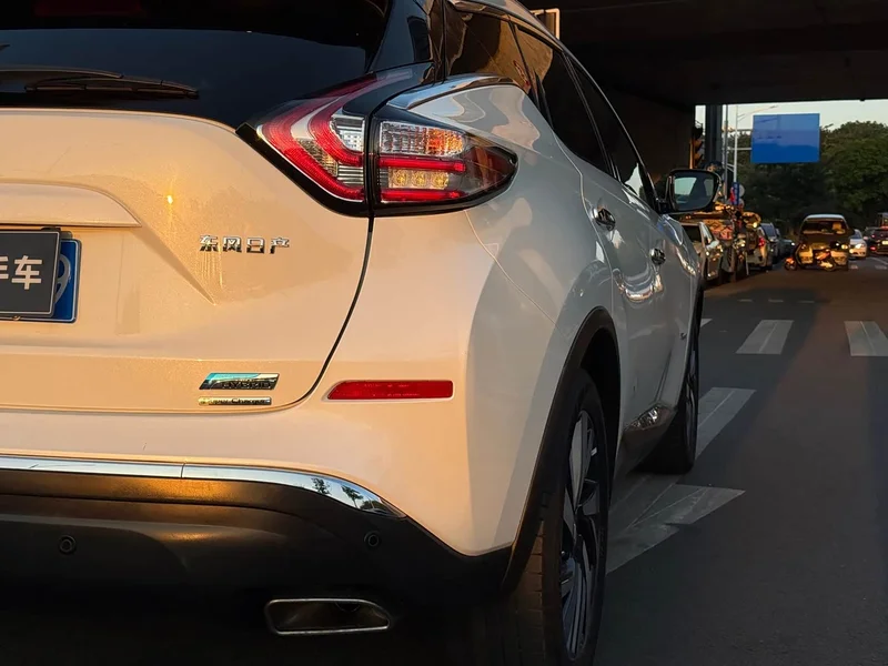 Nissan Murano — фото 12