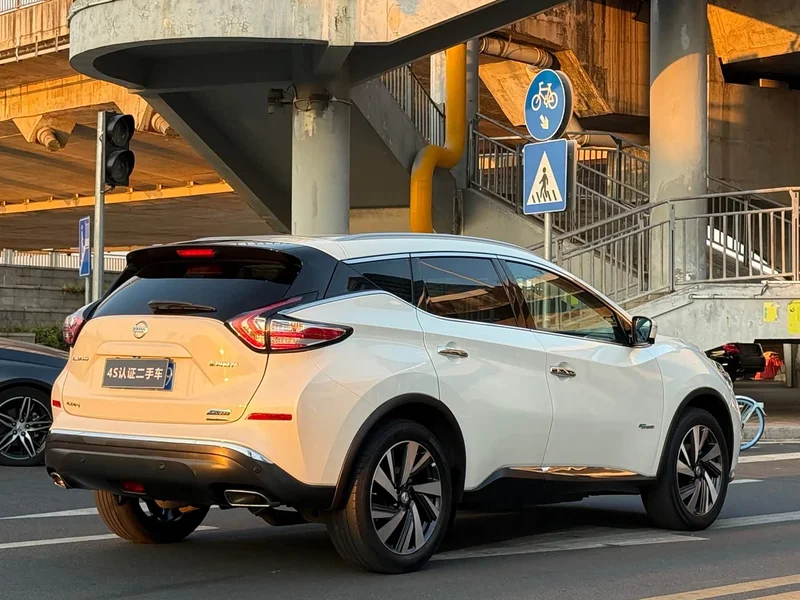 Nissan Murano — фото 10
