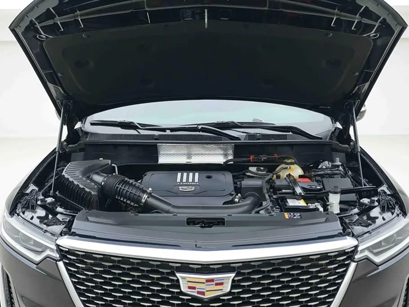 Cadillac XT6 — фото 13