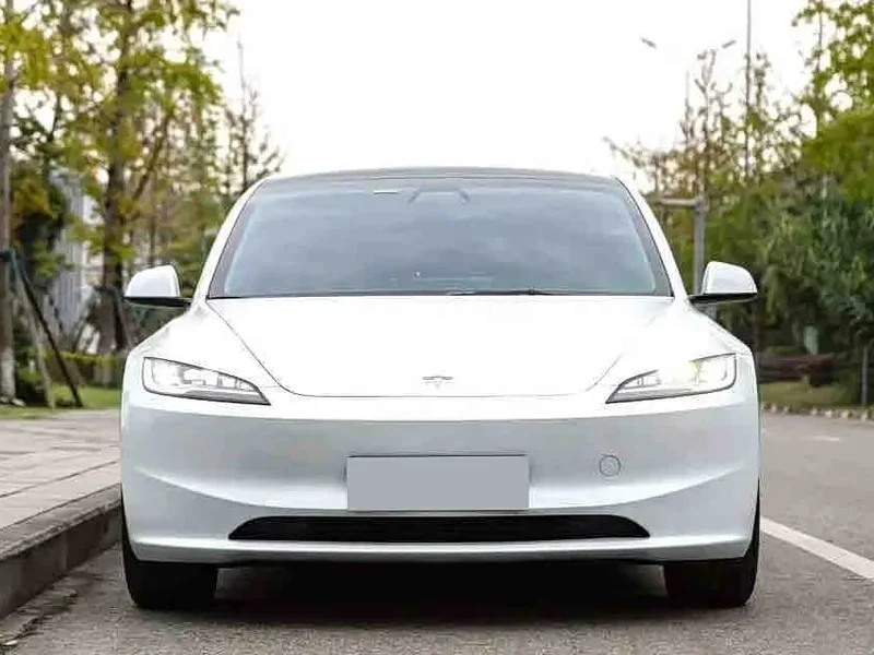 Tesla Model 3 — фото 2