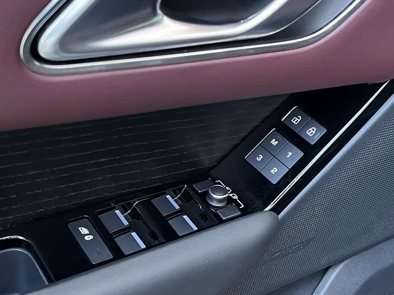 Land Rover Range Rover — фото 16