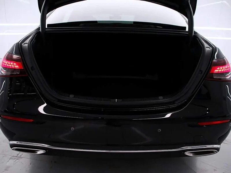 Mercedes-Benz E-Class — фото 17