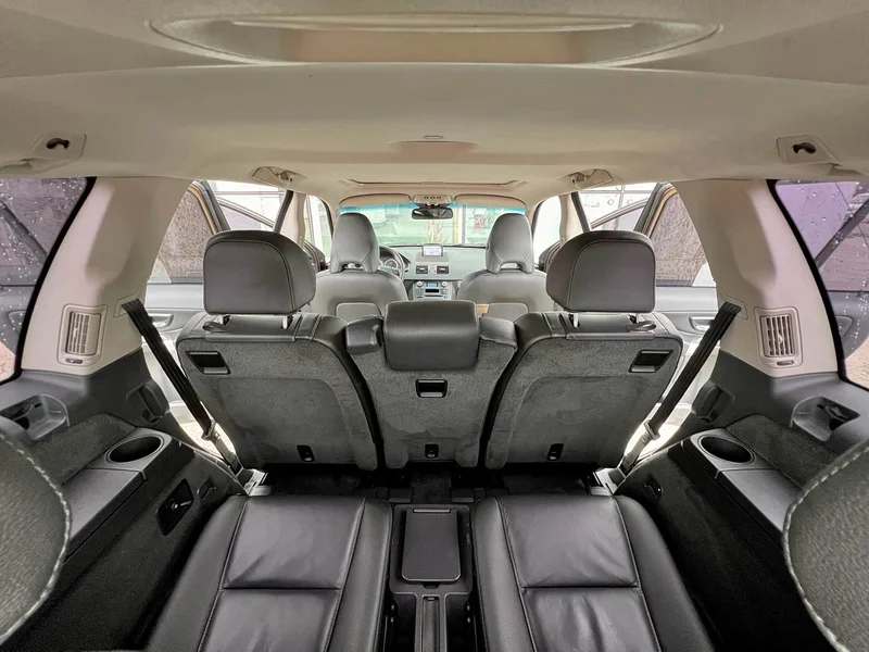 Volvo XC90 — фото 21