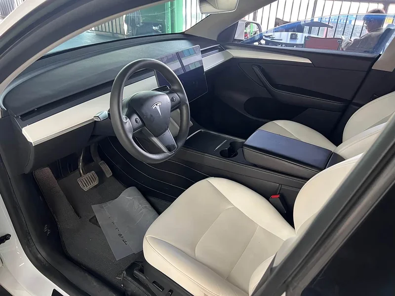 Tesla Model Y — фото 4