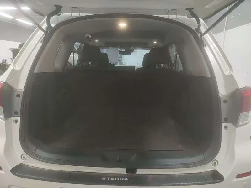 Nissan Terra — фото 3