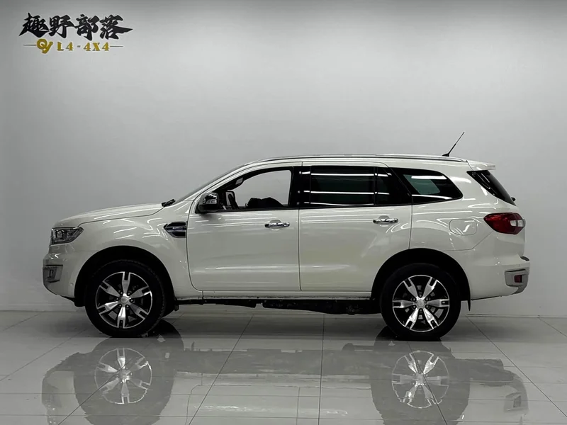 Ford Everest — фото 14