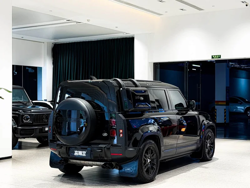 Land Rover Defender — фото 17