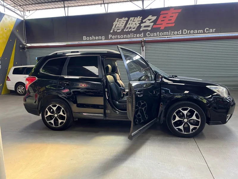 Subaru Forester — фото 10