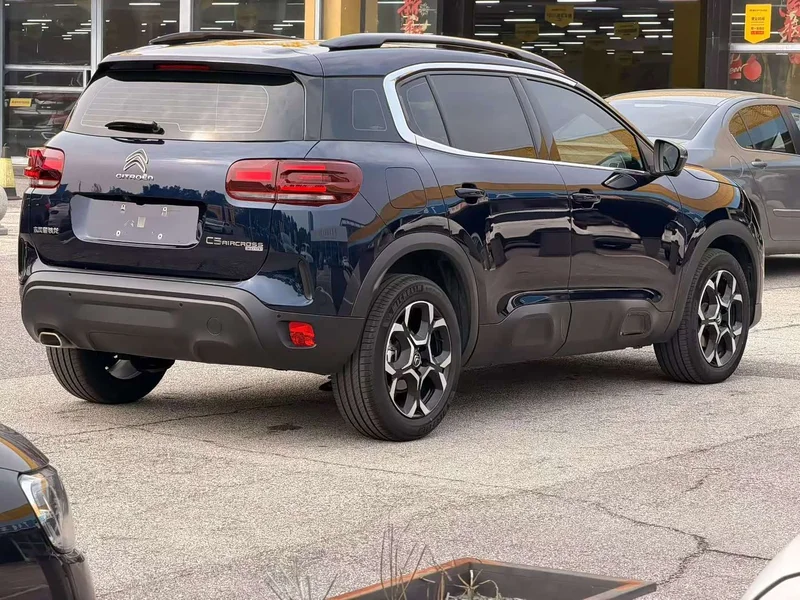 Peugeot C5 Aircross — фото 7
