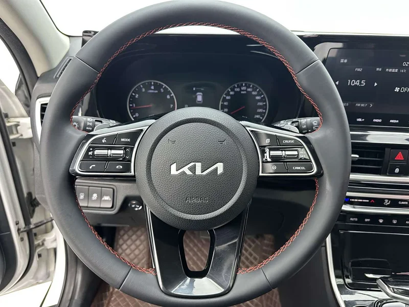 Kia KX3 — фото 16