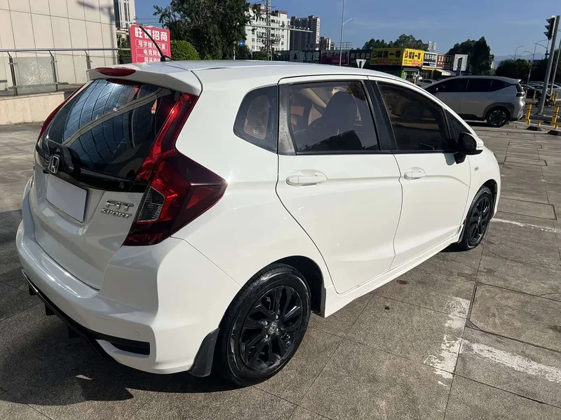 Honda Fit — фото 6