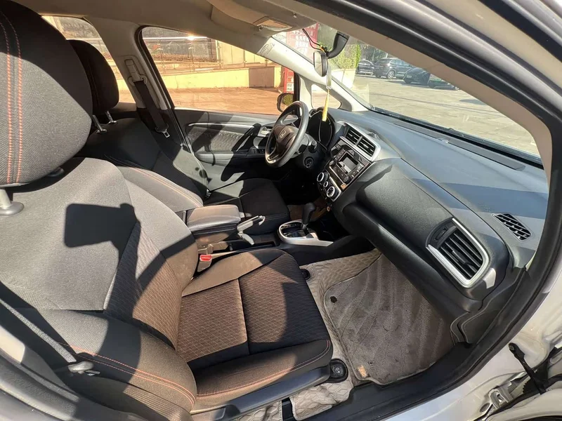 Honda Fit — фото 9