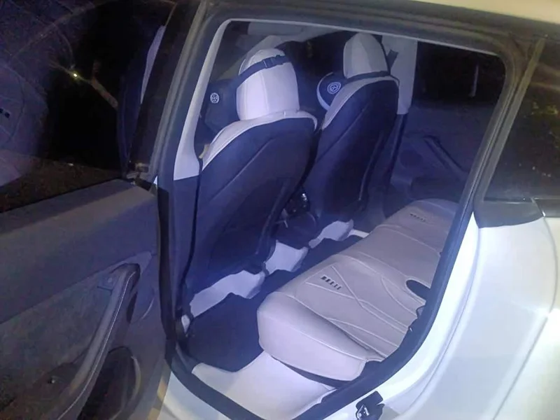 Tesla Model Y — фото 11