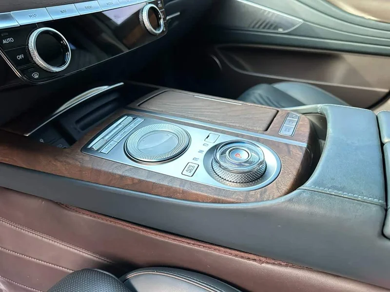 Genesis G80 — фото 16