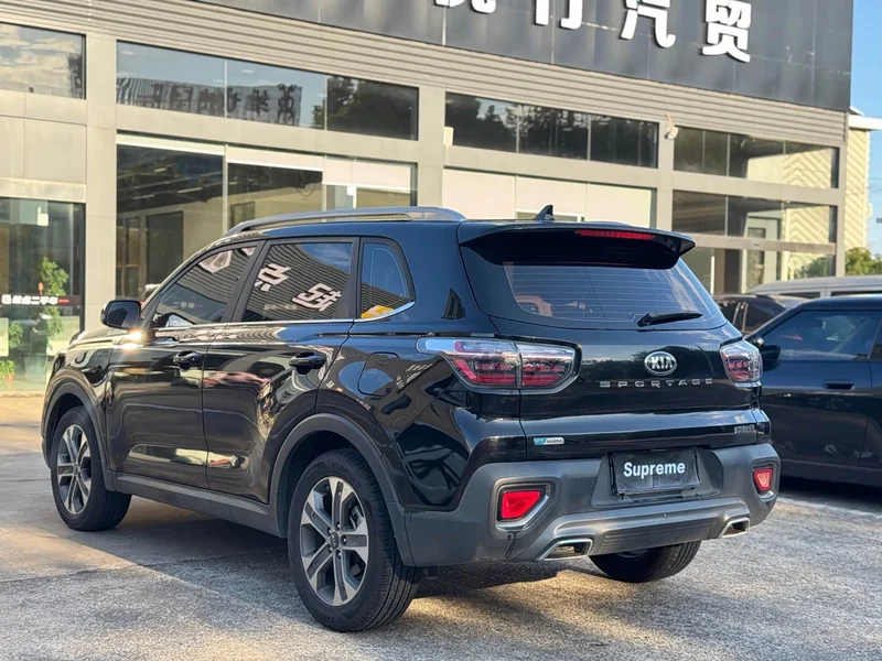Kia Sportage — фото 6