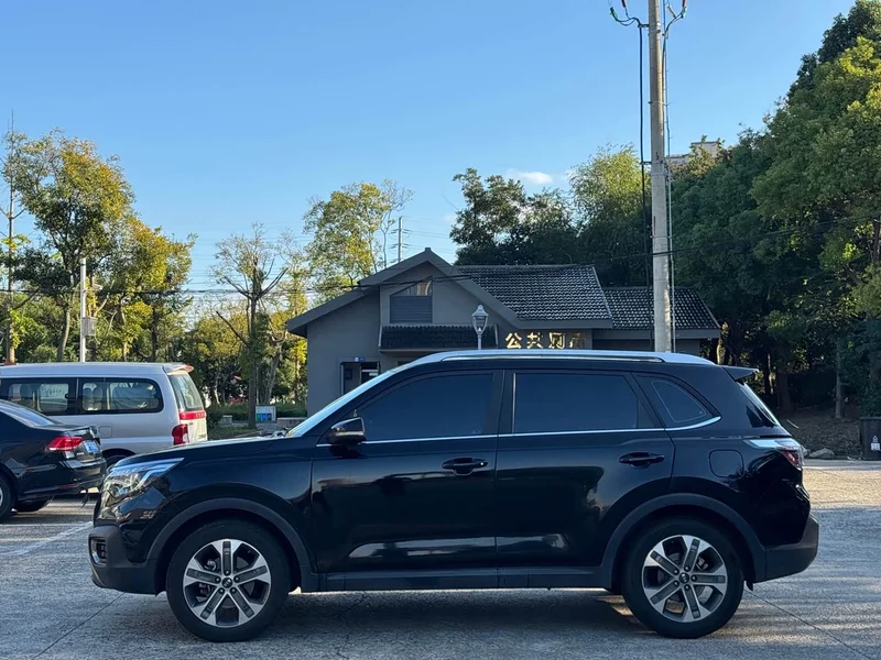 Kia Sportage — фото 7