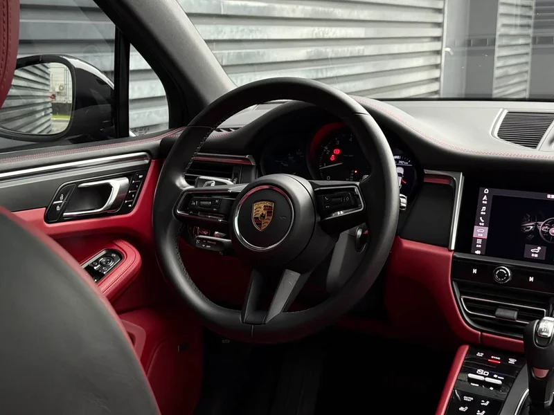 Porsche Macan — фото 22