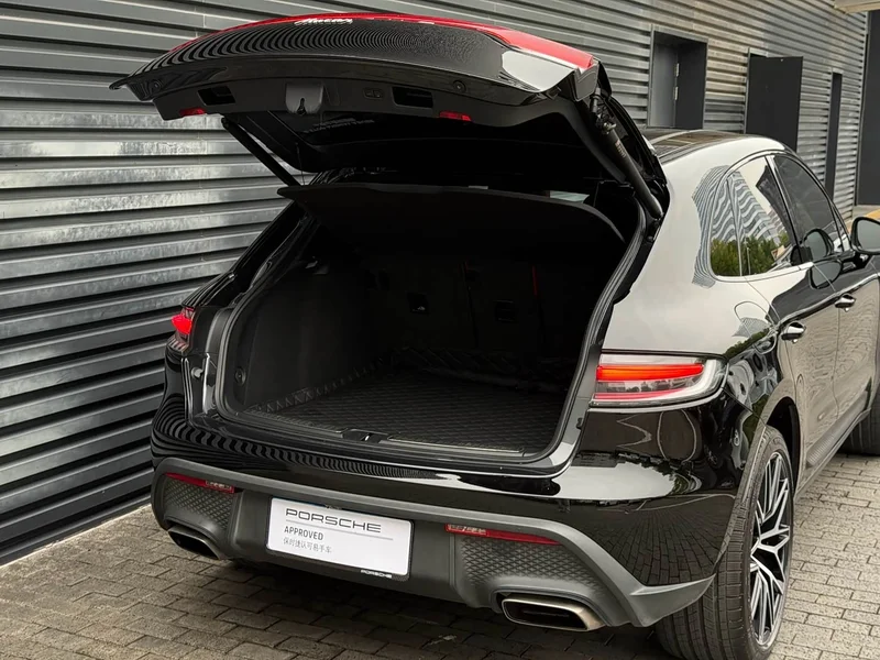 Porsche Macan — фото 25