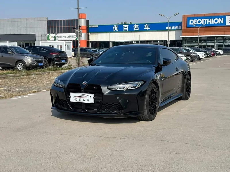 BMW M4 — фото 1