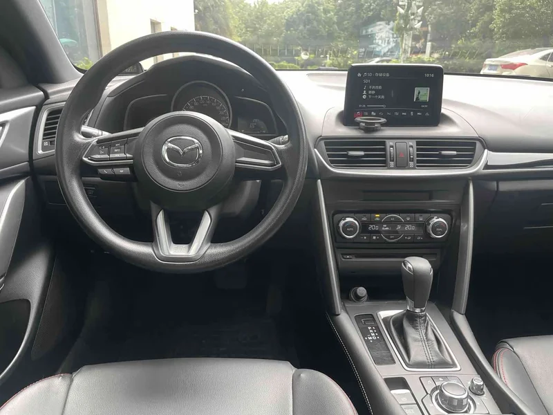 Mazda CX-4 — фото 12