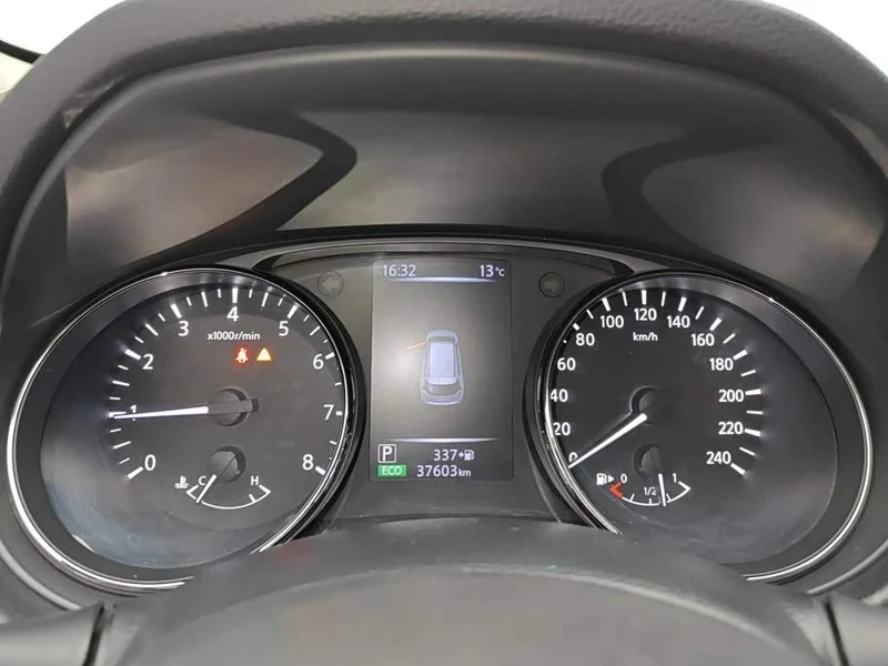 Nissan X-Trail — фото 14