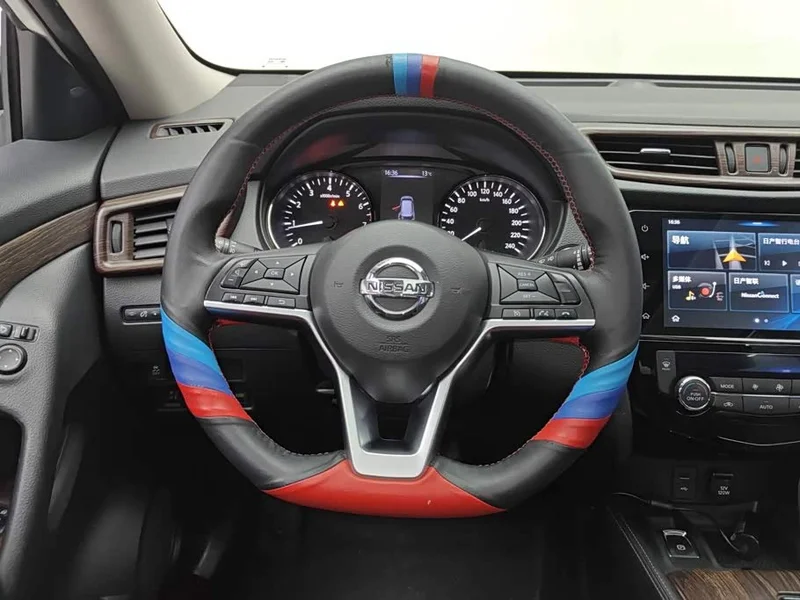 Nissan X-Trail — фото 15