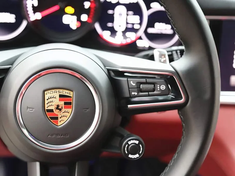 Porsche Panamera — фото 18