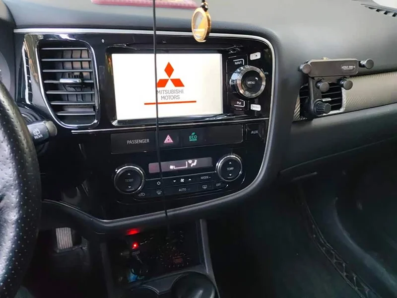 Mitsubishi Outlander — фото 13