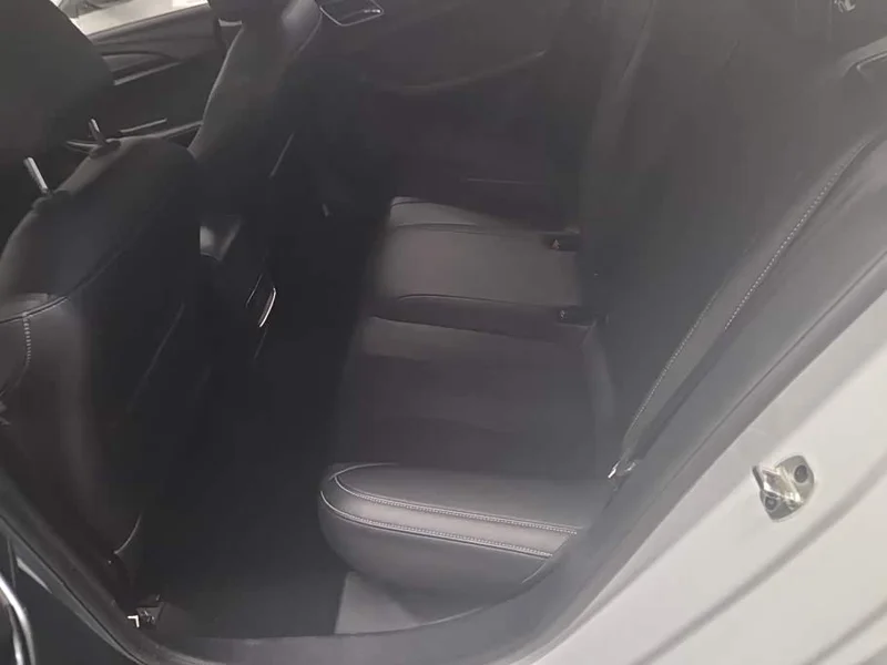 Roewe i5 — фото 11