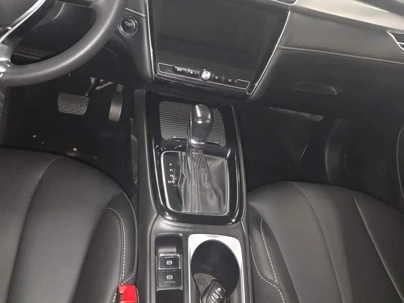 Roewe i5 — фото 16