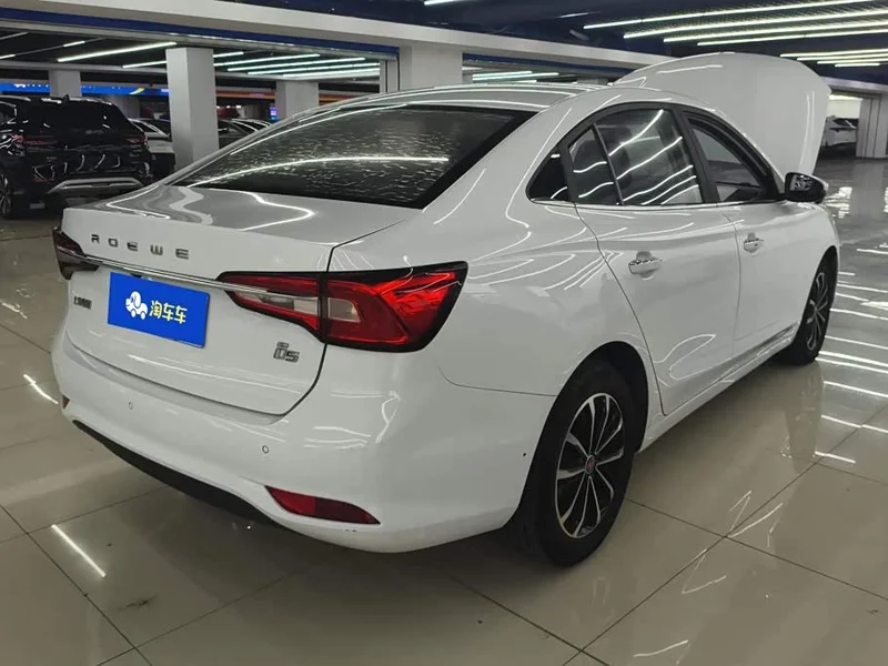 Roewe i5 — фото 3