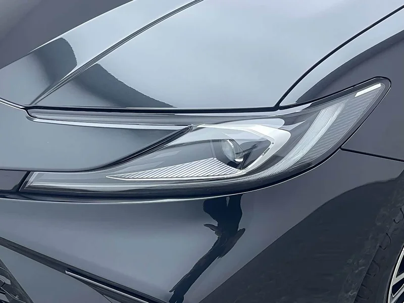 Toyota Camry — фото 9