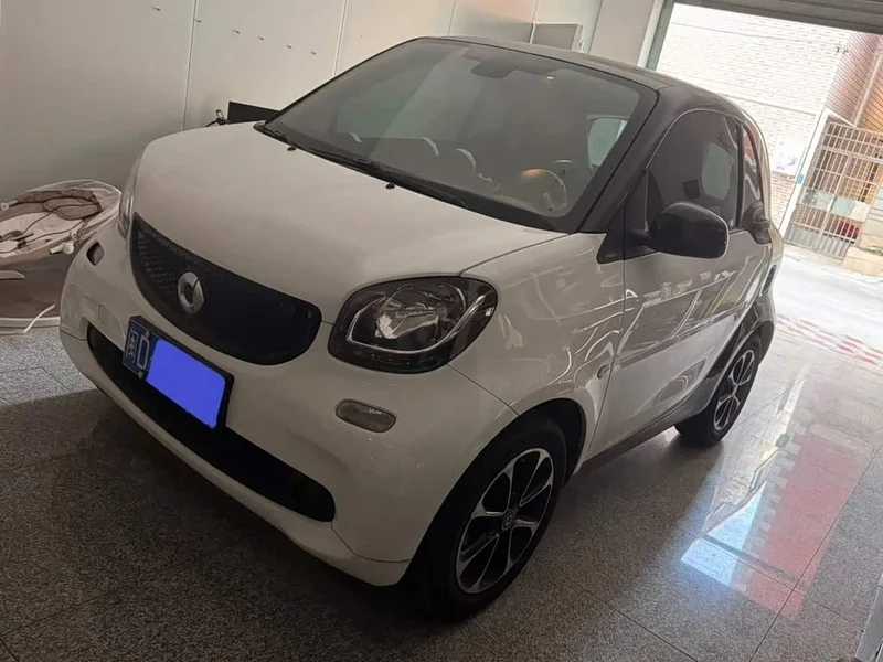 Smart Fortwo — фото 1
