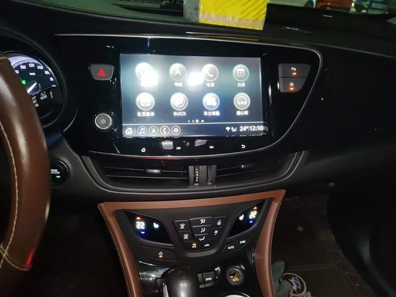 Buick Envision Plus — фото 9