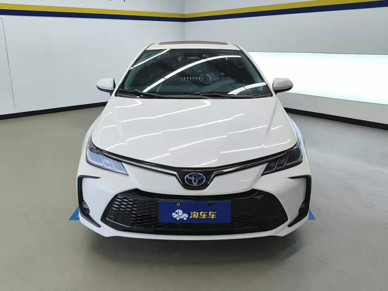 Toyota Corolla — фото 2