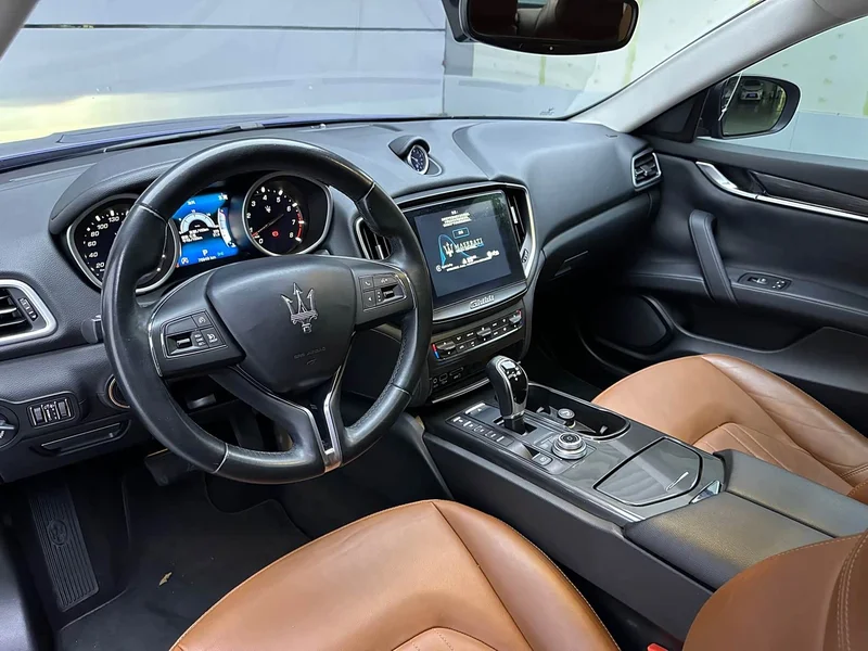 Maserati Ghibli — фото 10