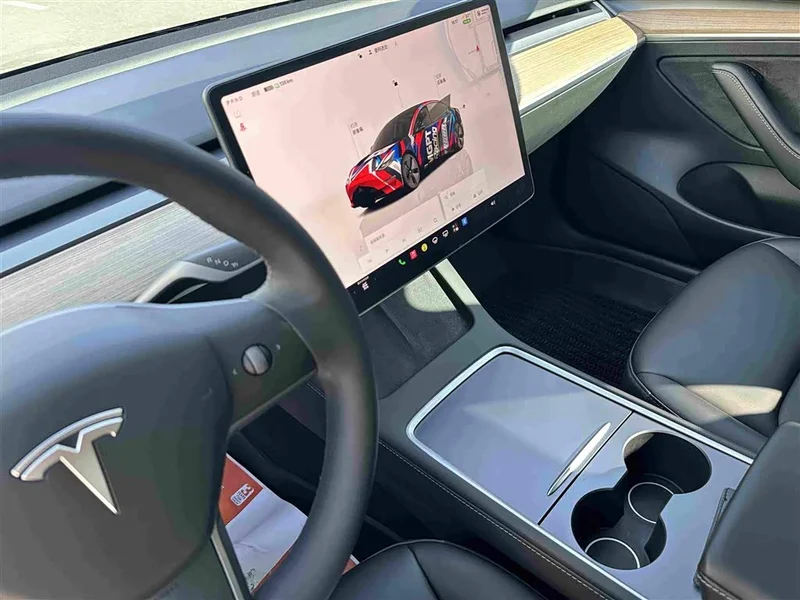 Tesla Model 3 — фото 13