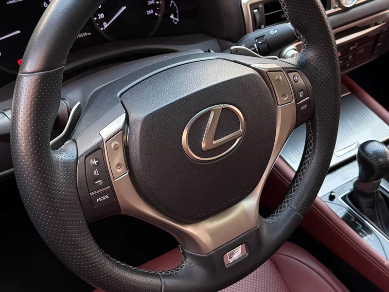 Lexus GS — фото 18