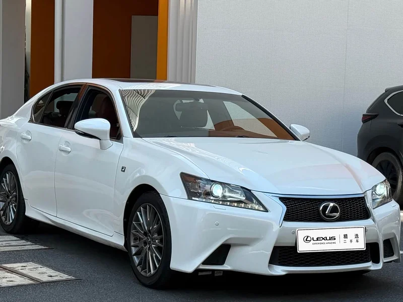 Lexus GS — фото 2