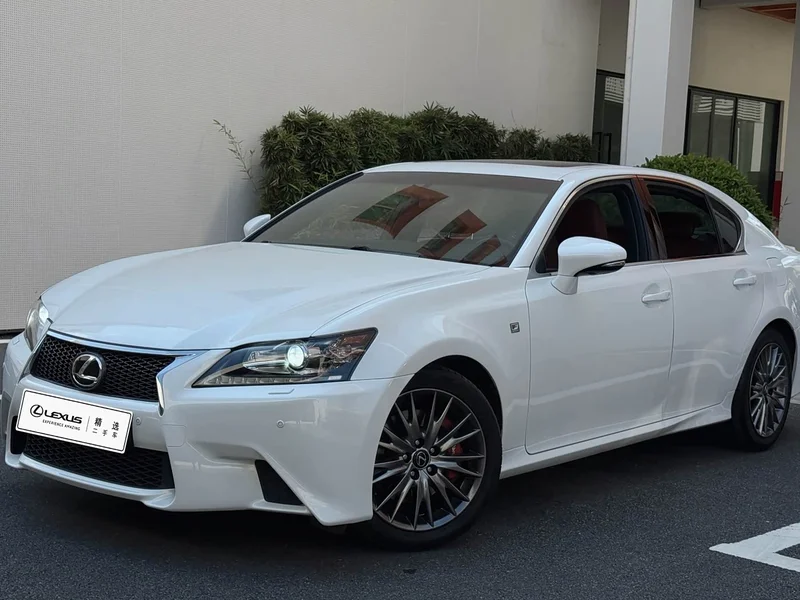 Lexus GS — фото 3