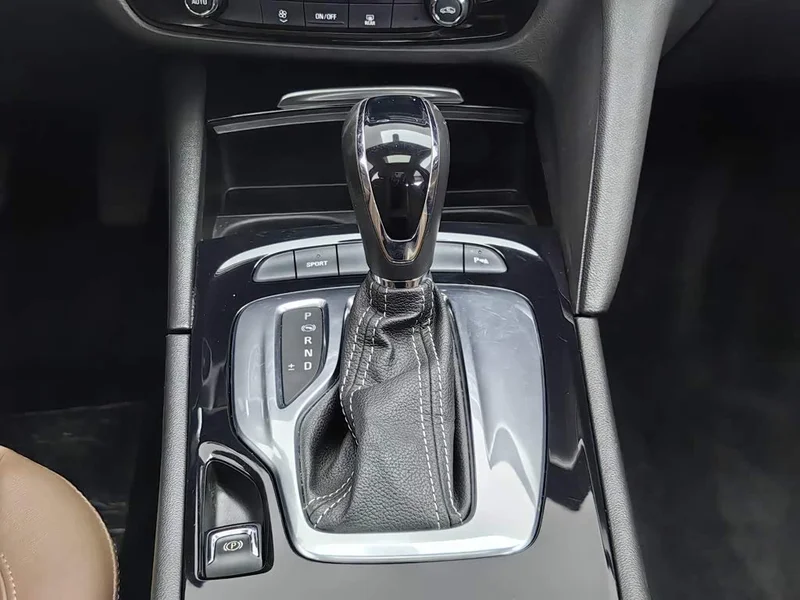 Buick Regal — фото 13