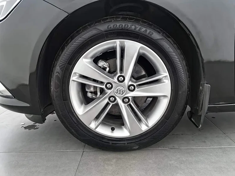 Buick Regal — фото 17
