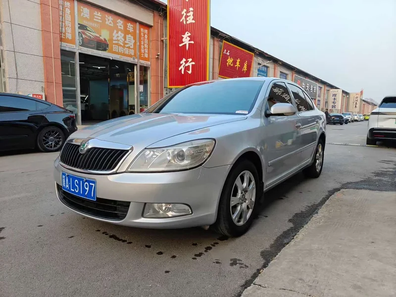 Volkswagen Octavia — фото 1