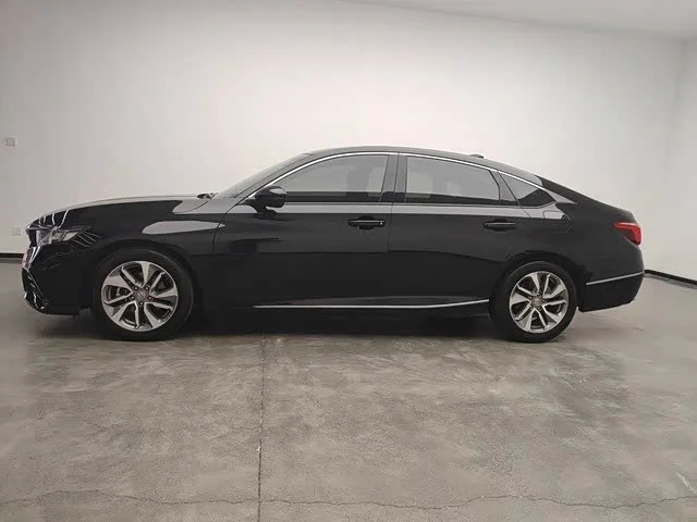Hyundai Inspire — фото 2