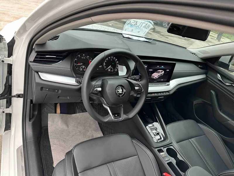 Volkswagen Octavia — фото 12