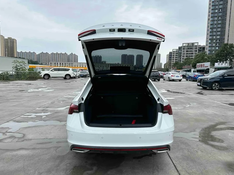 Volkswagen Octavia — фото 21
