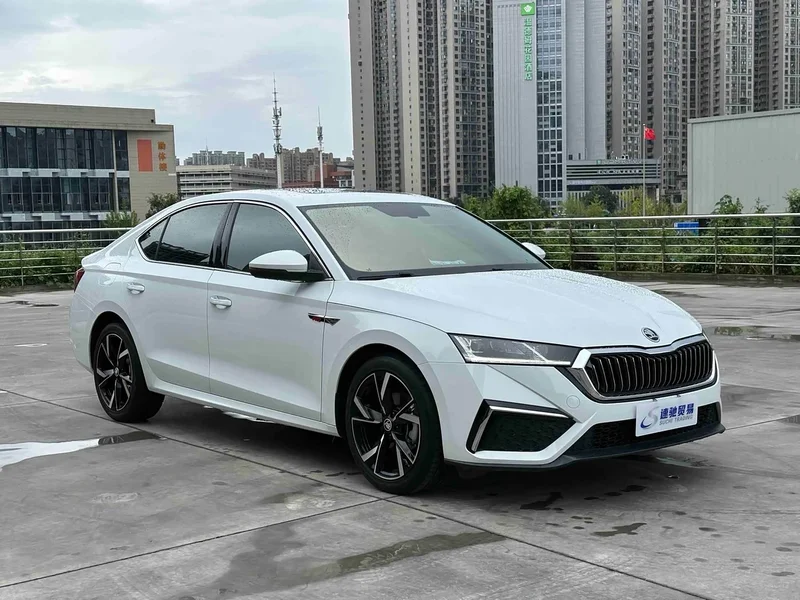 Volkswagen Octavia — фото 3