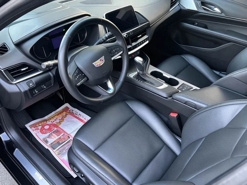 Cadillac CT4 — фото 11