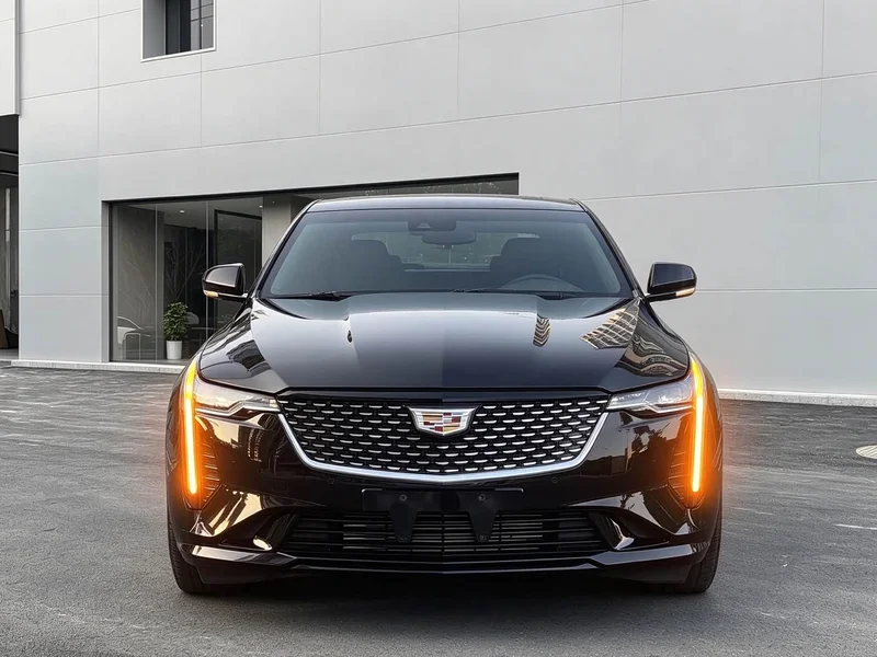 Cadillac CT4 — фото 2